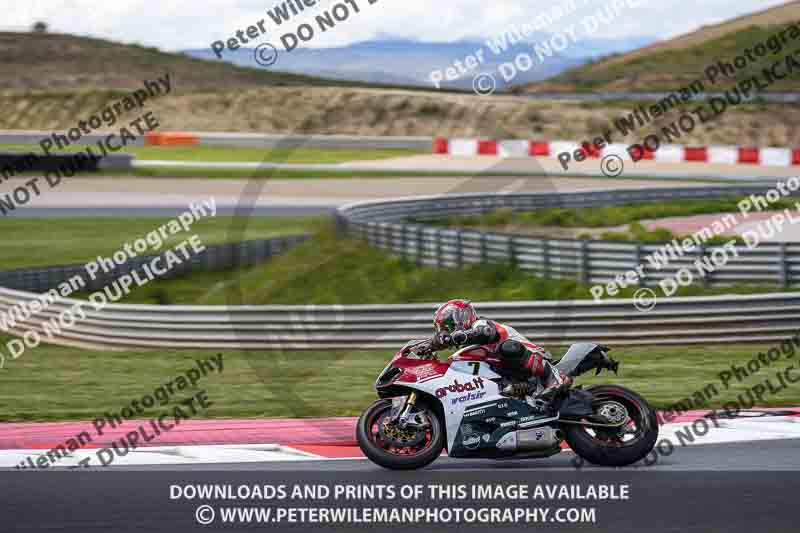 cadwell no limits trackday;cadwell park;cadwell park photographs;cadwell trackday photographs;enduro digital images;event digital images;eventdigitalimages;navarra;no limits trackdays;peter wileman photography;racing digital images;trackday digital images;trackday photos